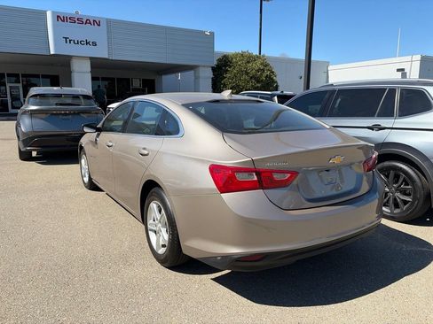 Used 2023 Chevrolet Malibu LT FWD image 4