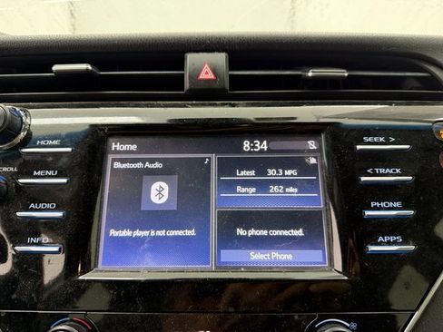 Used 2018 Toyota Camry SE image 13