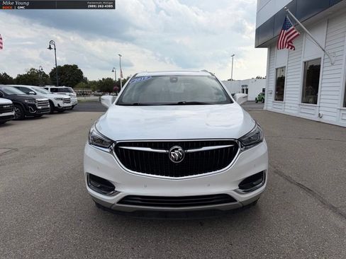 Used 2019 Buick Enclave Premium w/ Experience Buick Package AWD/4WD image 2