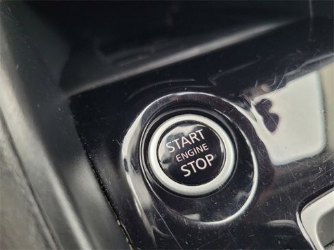 Certified 2023 Nissan Versa SV w/ Electronics Package image 26