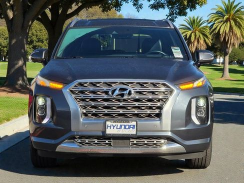 Used 2020 Hyundai Palisade Limited image 3