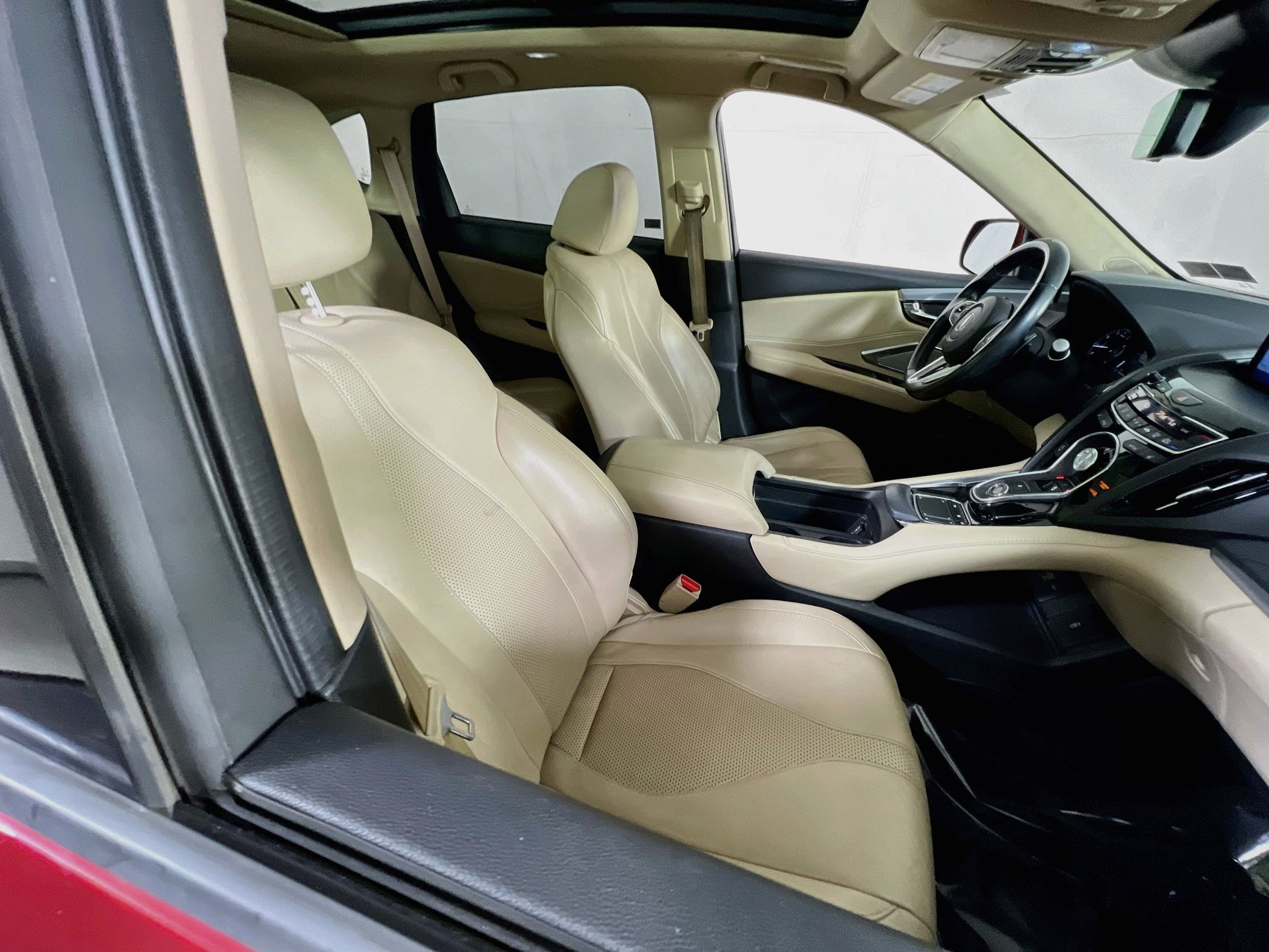 Used 2019 Acura RDX w/ Technology Package AWD/4WD image 28