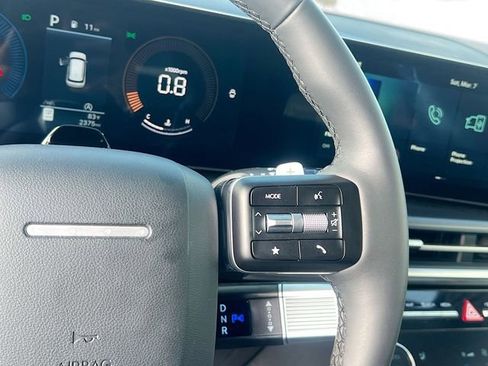 Used 2026 Hyundai Santa Fe SEL w/ Tow & Go Package image 18