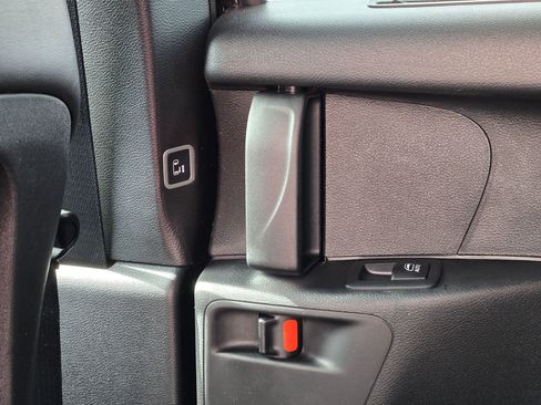 New 2026 Chrysler Pacifica Select image 24