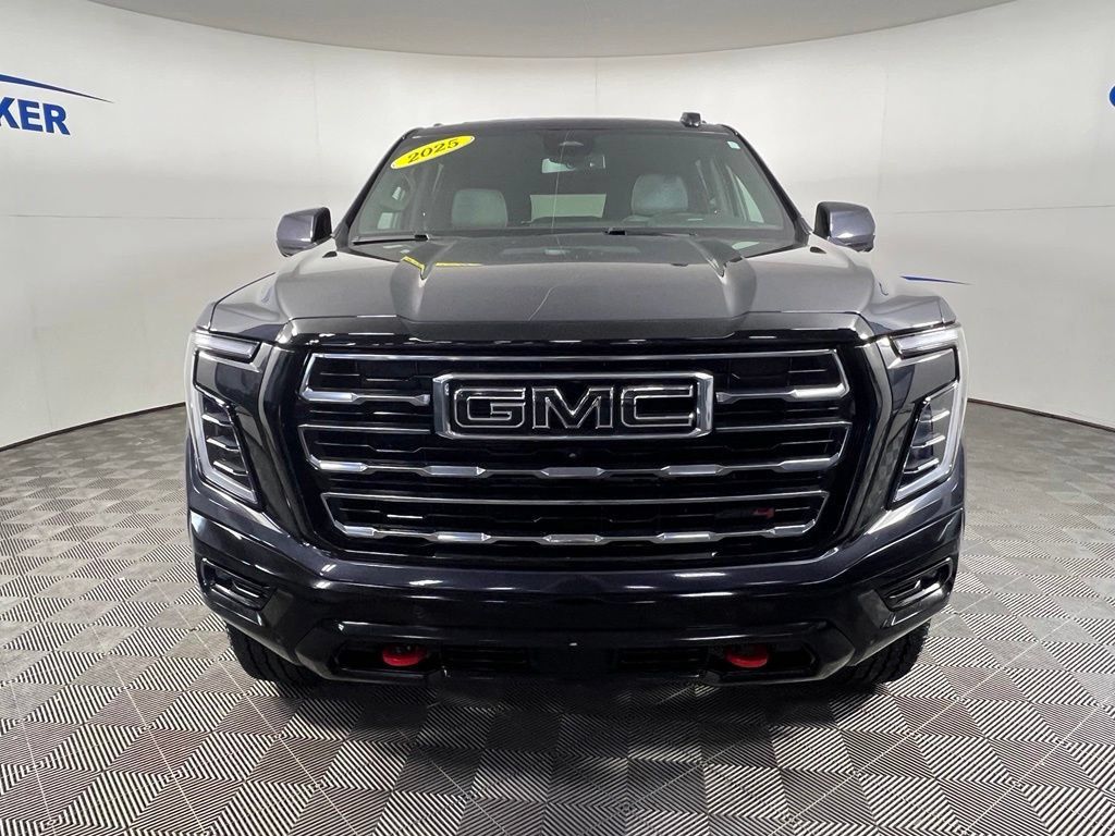 Used 2025 GMC Yukon XL AT4 AWD/4WD image 9