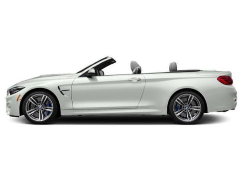Used 2020 BMW M4 Convertible RWD image 3