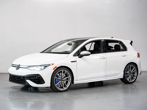 Used 2024 Volkswagen Golf R AWD/4WD image 3