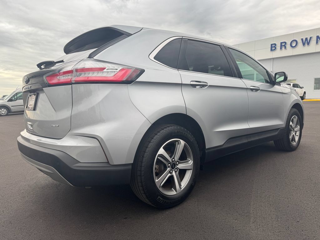 Used 2024 Ford Edge SEL w/ Convenience Package AWD/4WD image 5