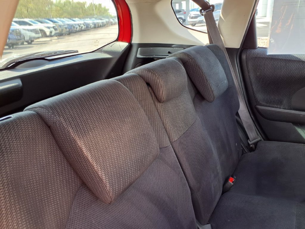 Used 2013 Honda Fit Sport image 22