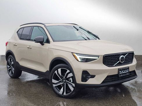 New 2026 Volvo XC40 B5 Ultra w/ Climate Package image 1