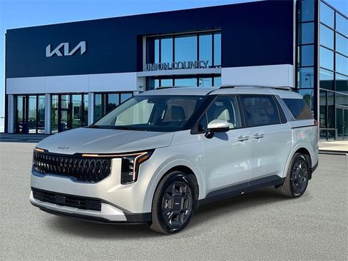 New 2026 Kia Carnival EX image 3