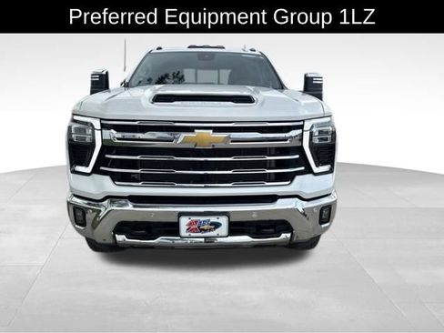 Used 2024 Chevrolet Silverado 2500 LTZ w/ LTZ Premium Package AWD/4WD image 2