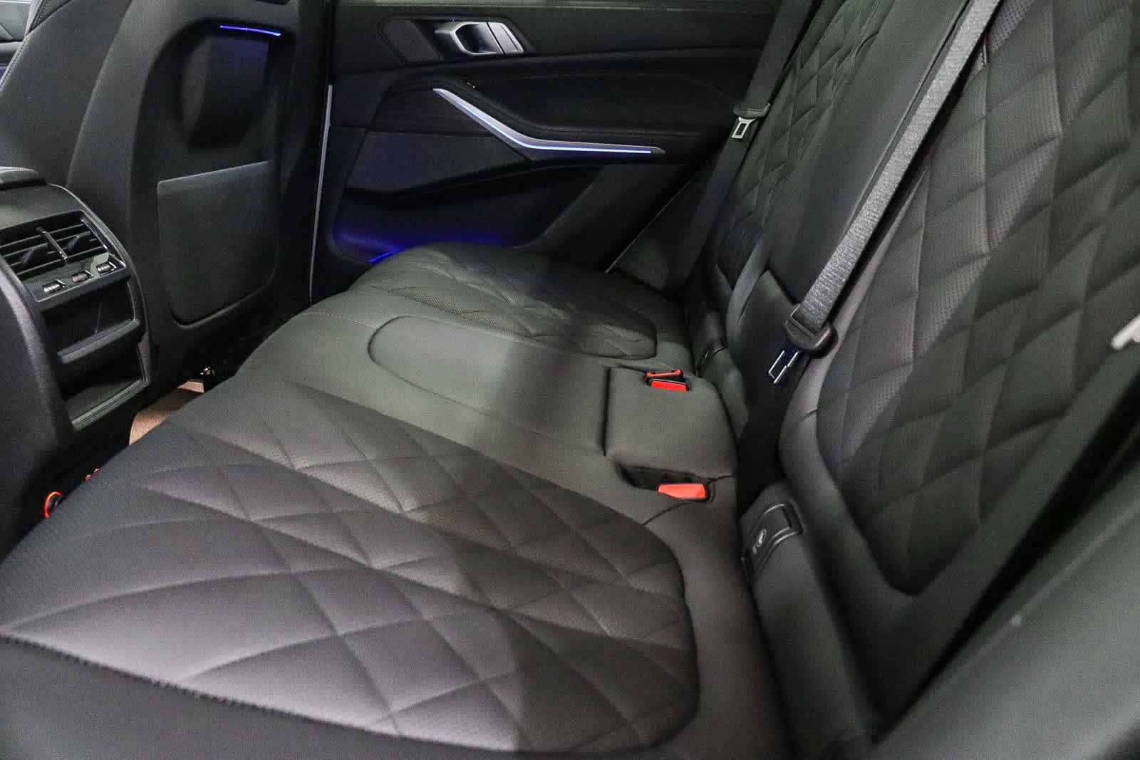 Used 2025 BMW X5 sDrive40i w/ Executive Package RWD image 22