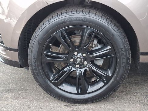 Used 2020 Land Rover Range Rover Velar R-Dynamic S image 28