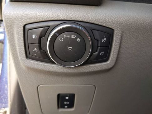Used 2017 Ford F150 XLT w/ Equipment Group 302A Luxury AWD/4WD image 30