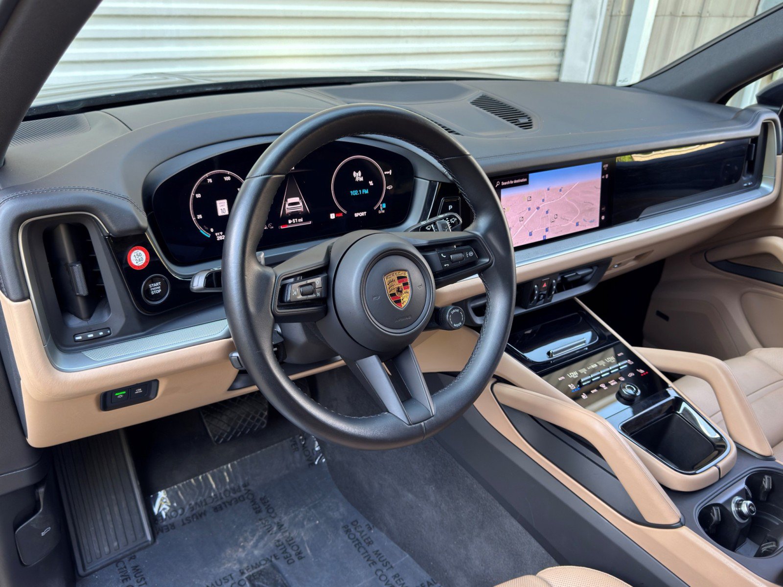 Used 2024 Porsche Cayenne AWD/4WD image 14