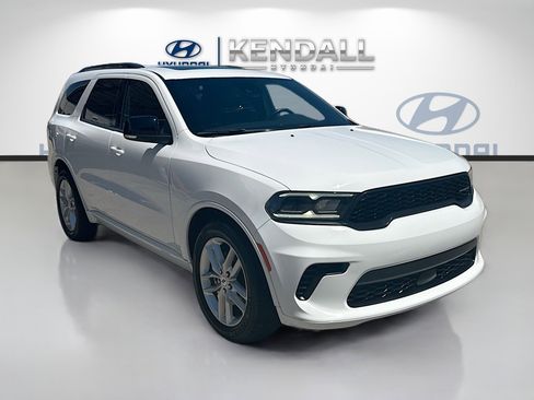Used 2024 Dodge Durango GT RWD image 1