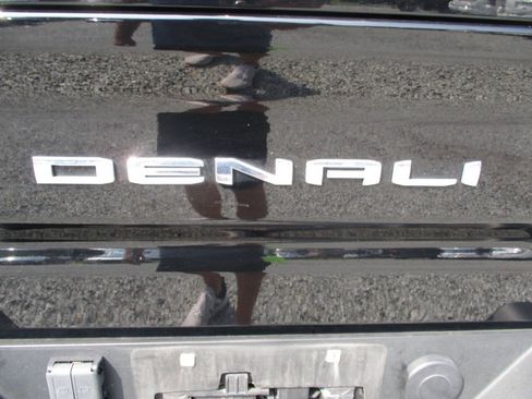 Used 2022 GMC Sierra 3500 Denali w/ Denali Ultimate Package AWD/4WD image 41