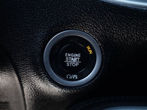 Used 2019 Dodge Challenger SXT RWD image 16