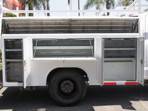 Used 2019 Ford F350 XL w/ Power Equipment Group image 11