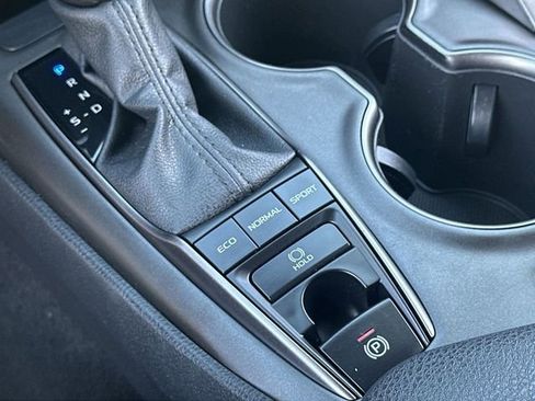 Used 2022 Toyota Camry XSE image 36