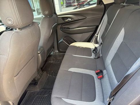 Certified 2023 Chevrolet TrailBlazer LT w/ Convenience Package FWD image 7