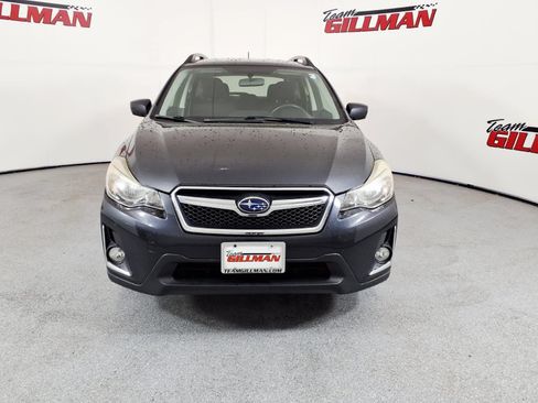 Used 2016 Subaru Crosstrek 2.0i Premium AWD/4WD image 2