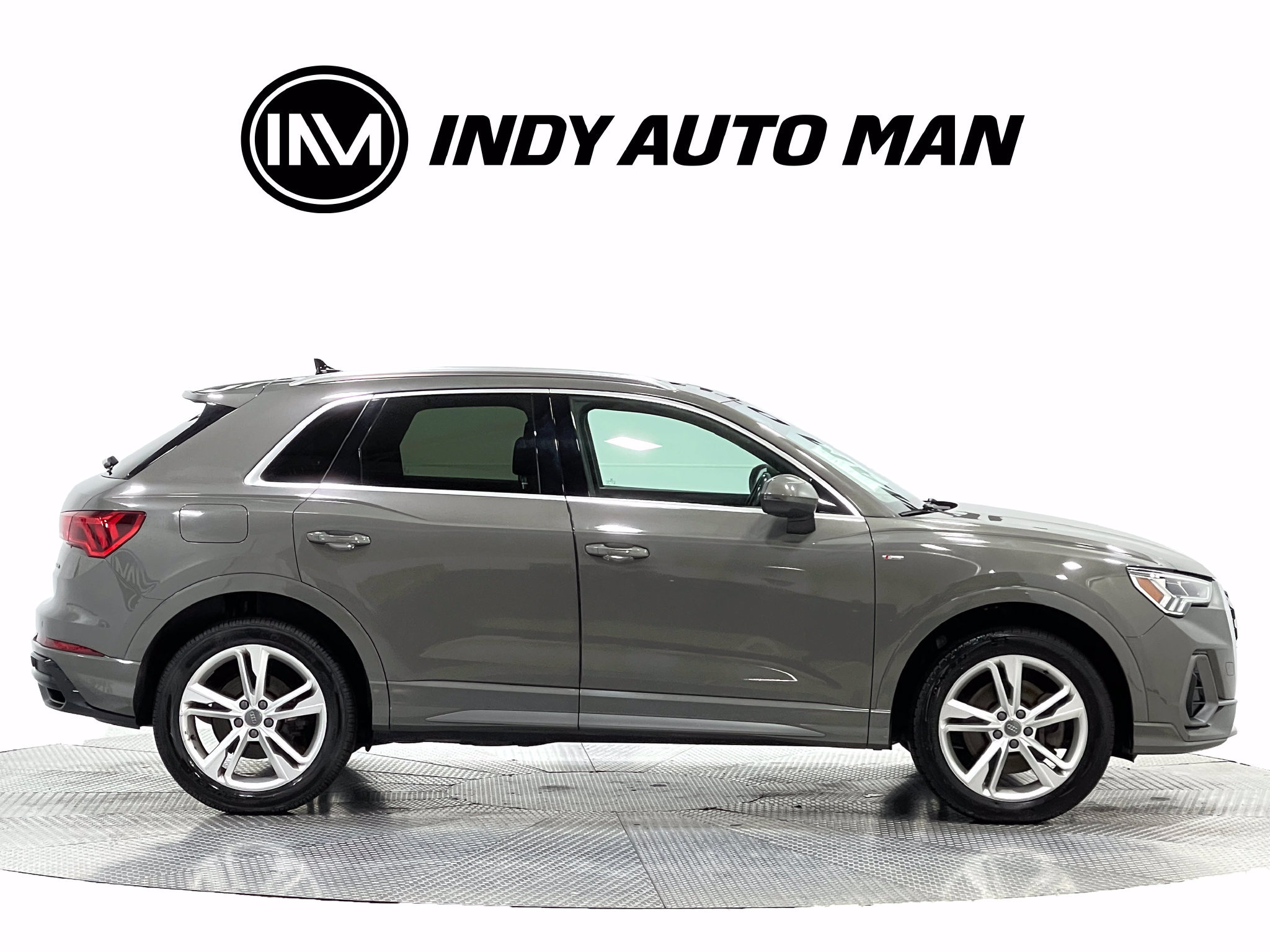 Used 2020 Audi Q3 2.0T Premium Plus AWD/4WD image 3