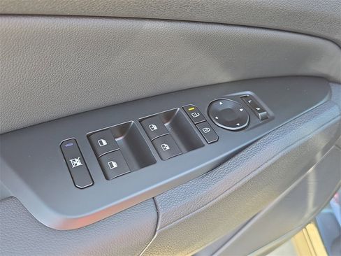 New 2026 Kia Sportage EX image 19