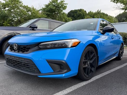 Used 2022 Honda Civic Sport image 3