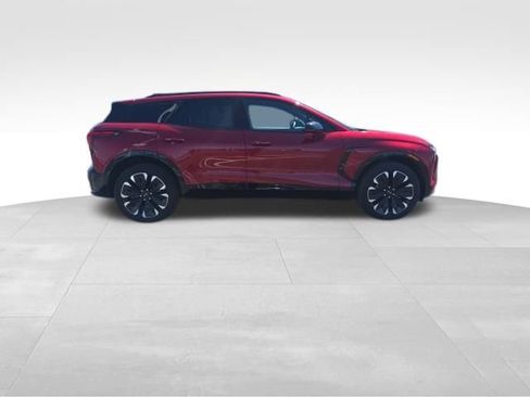 Certified 2025 Chevrolet Blazer EV RS AWD/4WD image 10