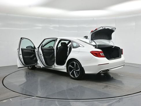 Used 2022 Honda Accord Sport image 31
