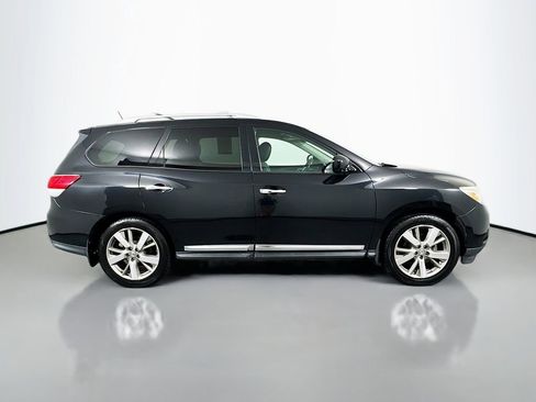 Used 2016 Nissan Pathfinder Platinum AWD/4WD image 4