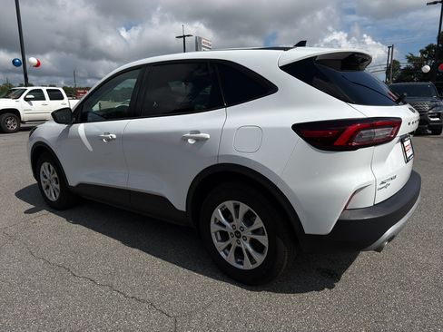 Used 2025 Ford Escape Active FWD image 7