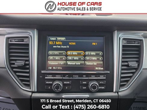 Used 2015 Porsche Macan S AWD/4WD image 32