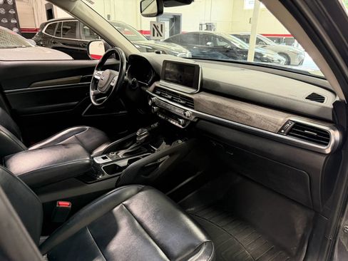 Used 2020 Kia Telluride EX AWD/4WD image 27