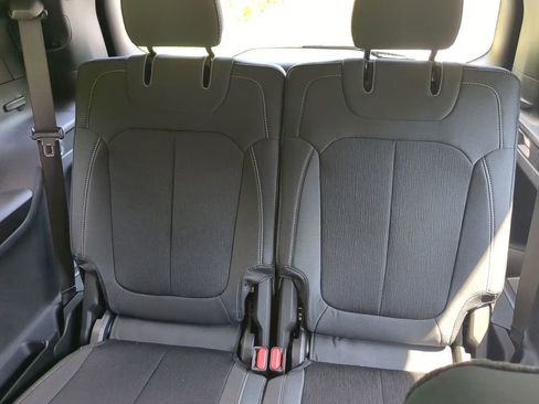 New 2025 Jeep Grand Cherokee L Laredo w/ Luxury Tech Group I image 21