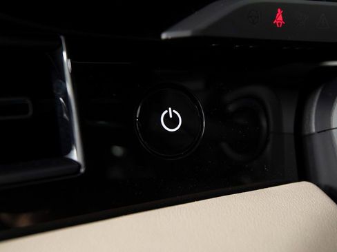 Certified 2022 Porsche Taycan image 25