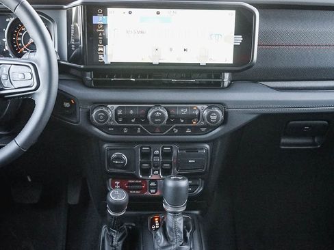 New 2026 Jeep Wrangler Unlimited Rubicon image 14