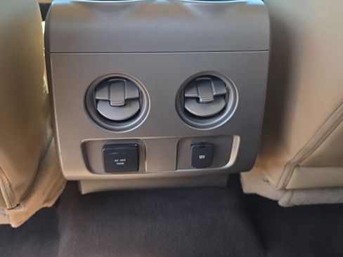Used 2014 Ford F150 Lariat w/ Lariat Chrome Package AWD/4WD image 26