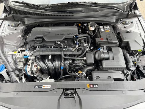 Used 2026 Hyundai Elantra SE w/ Cargo Package FWD image 26