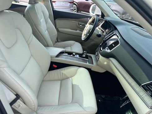 Used 2023 Volvo XC90 B5 Plus w/ Protection Package Premier AWD/4WD image 44