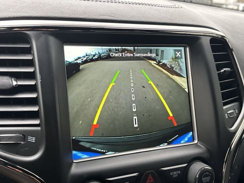 Used 2018 Jeep Grand Cherokee High Altitude image 22