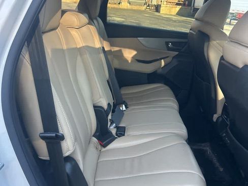 Used 2023 Acura MDX SH-AWD w/ Technology Package image 19