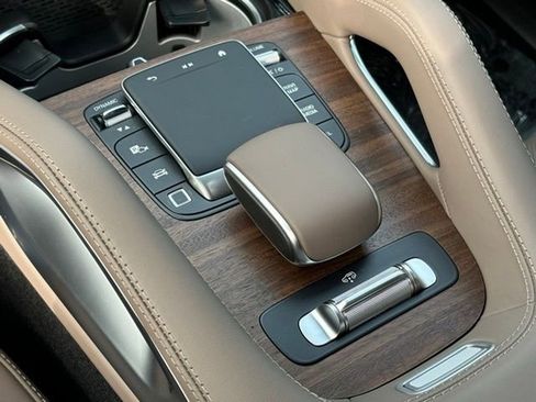New 2025 Mercedes-Benz GLS 450 4MATIC image 20