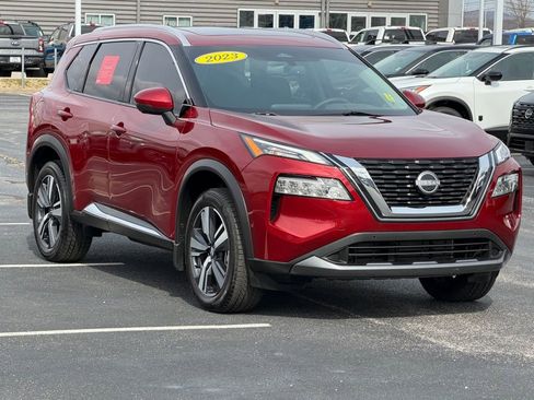 Used 2023 Nissan Rogue SL w/ SL Premium Package image 2