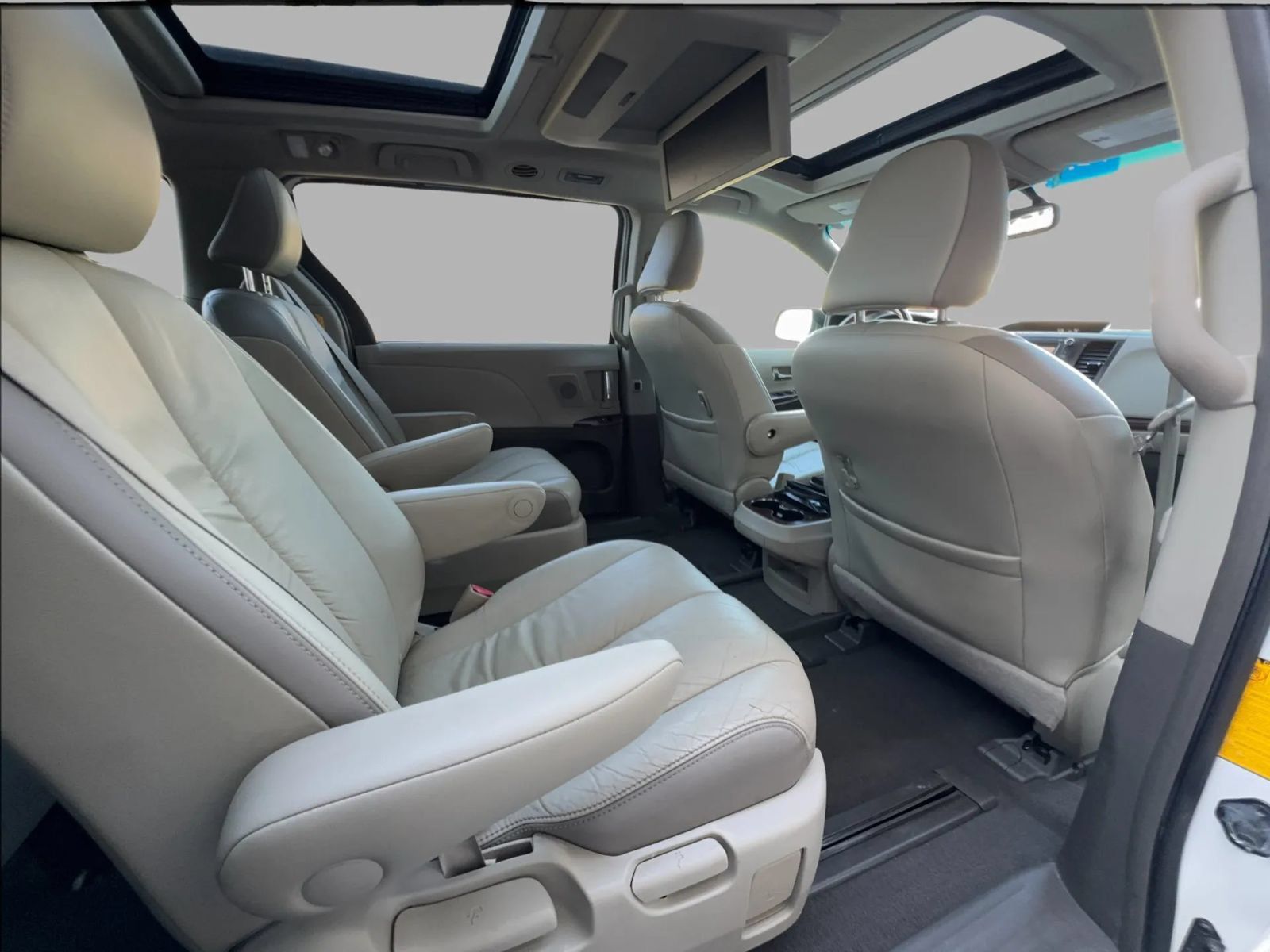 Used 2011 Toyota Sienna Limited w/ Premium Pkg AWD/4WD image 38