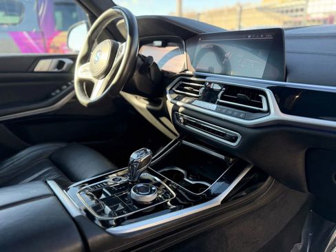 Used 2019 BMW X7 xDrive50i w/ M Sport Package AWD/4WD image 48