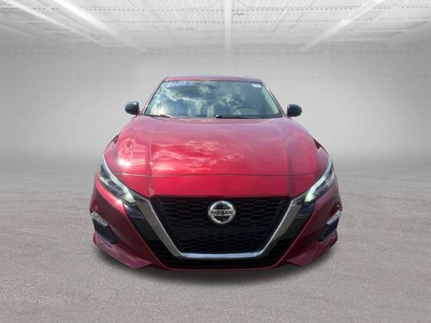 Used 2020 Nissan Altima 2.5 SR w/ Premium Package FWD image 13