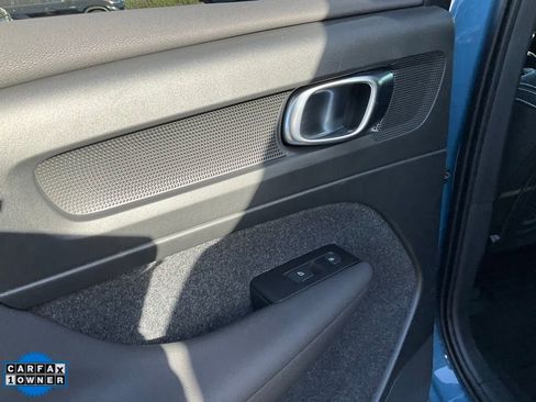 Used 2022 Volvo C40 P8 Recharge Ultimate image 33